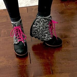 Sorel Lexi Wedge Ankle Boot Size 11
